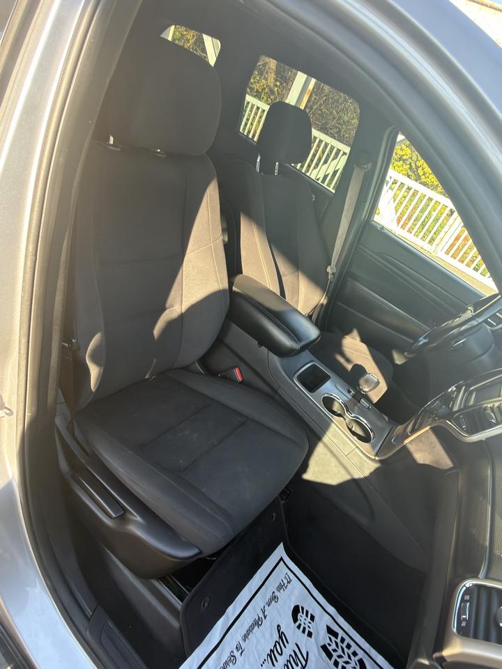 Jeep Grand Cherokee 4WD 4dr Laredo 2014