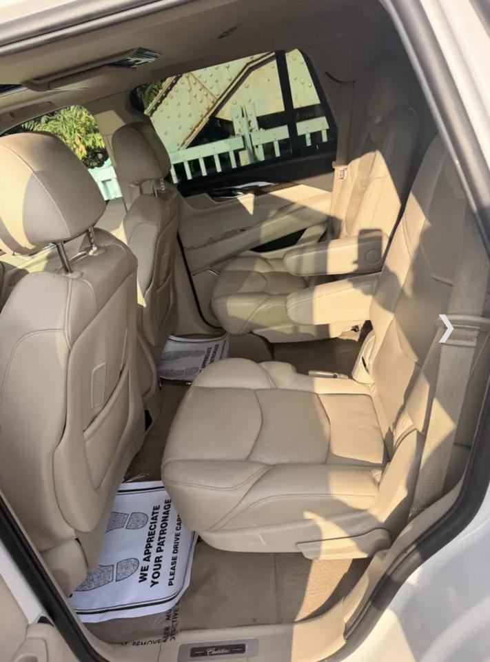 Cadillac Escalade 4WD 4dr Luxury 2019