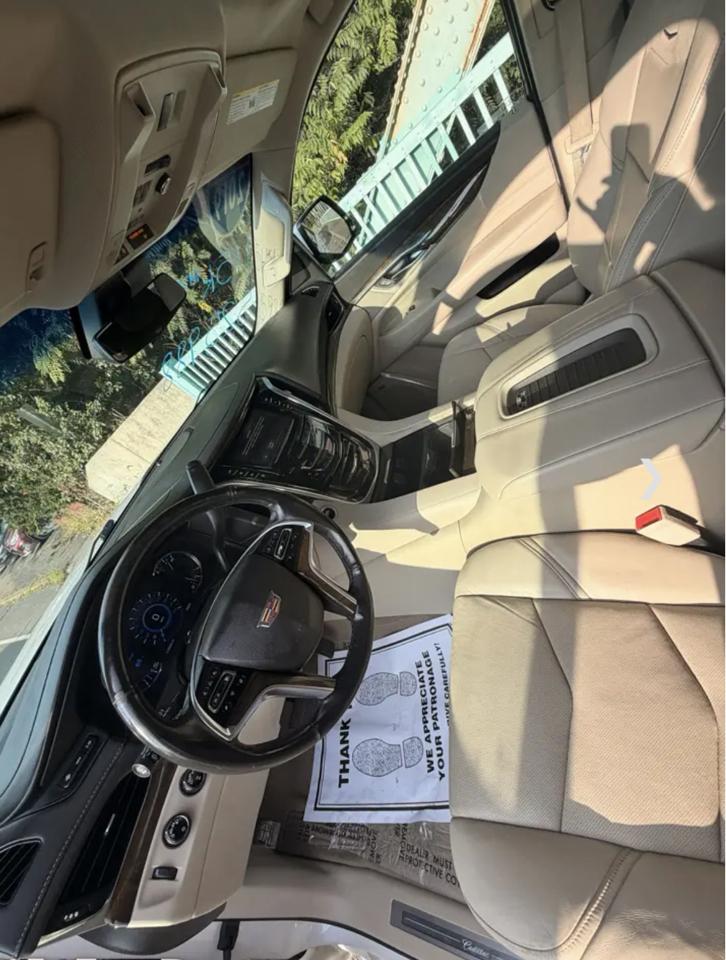 Cadillac Escalade 4WD 4dr Luxury 2019