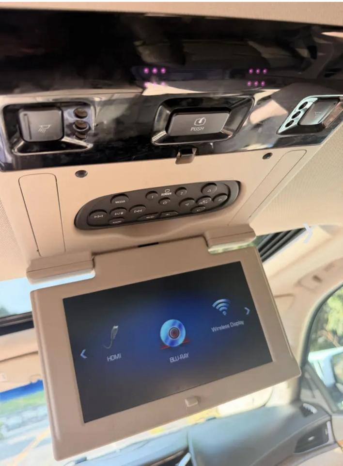 Cadillac Escalade 4WD 4dr Luxury 2019