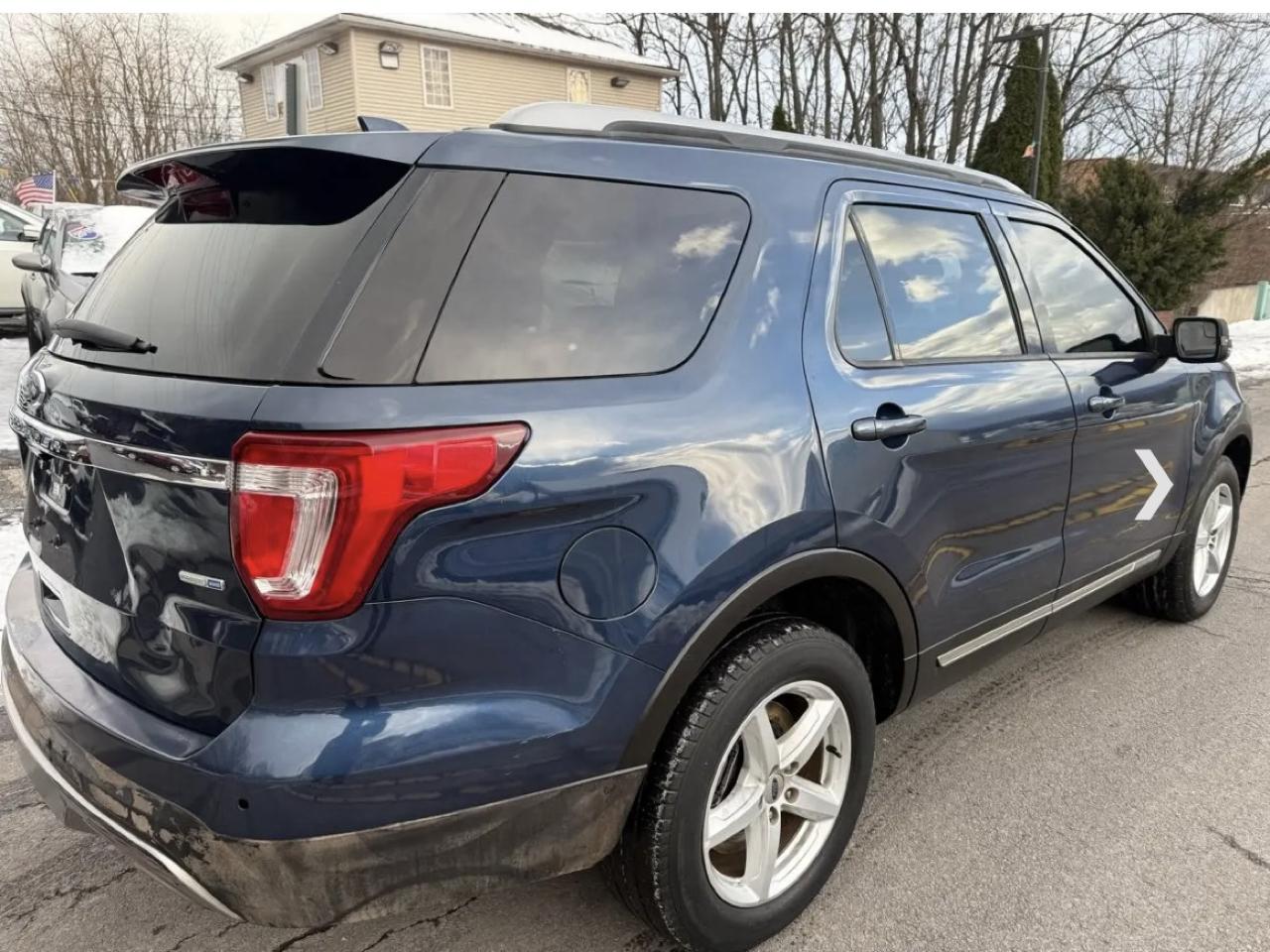 Ford Explorer XLT 4WD 2017