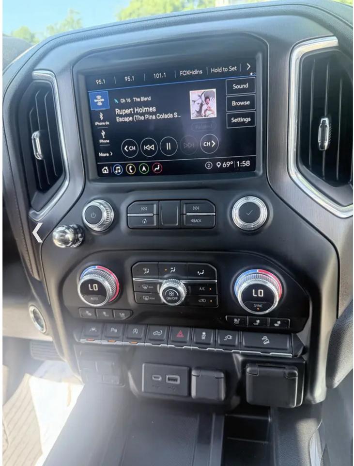 GMC Sierra 1500 4WD Crew Cab 147" AT4 2020