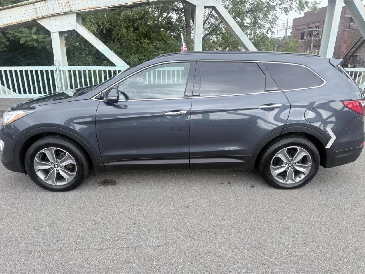 Hyundai Santa Fe XL AWD 4dr 3.3L Auto Luxury 2016