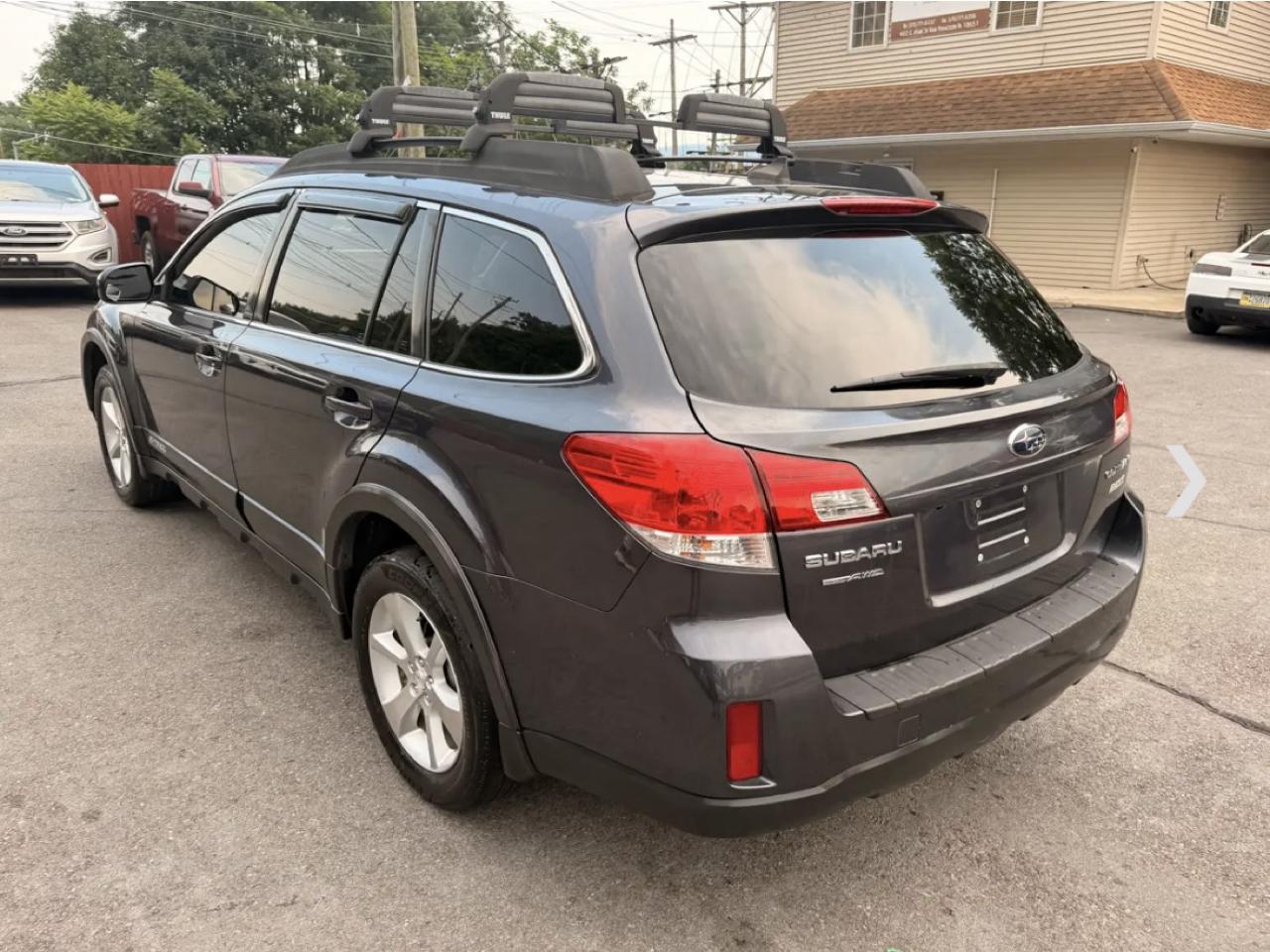 Subaru Outback 4dr Wgn H4 Auto 2.5i Limited 2013