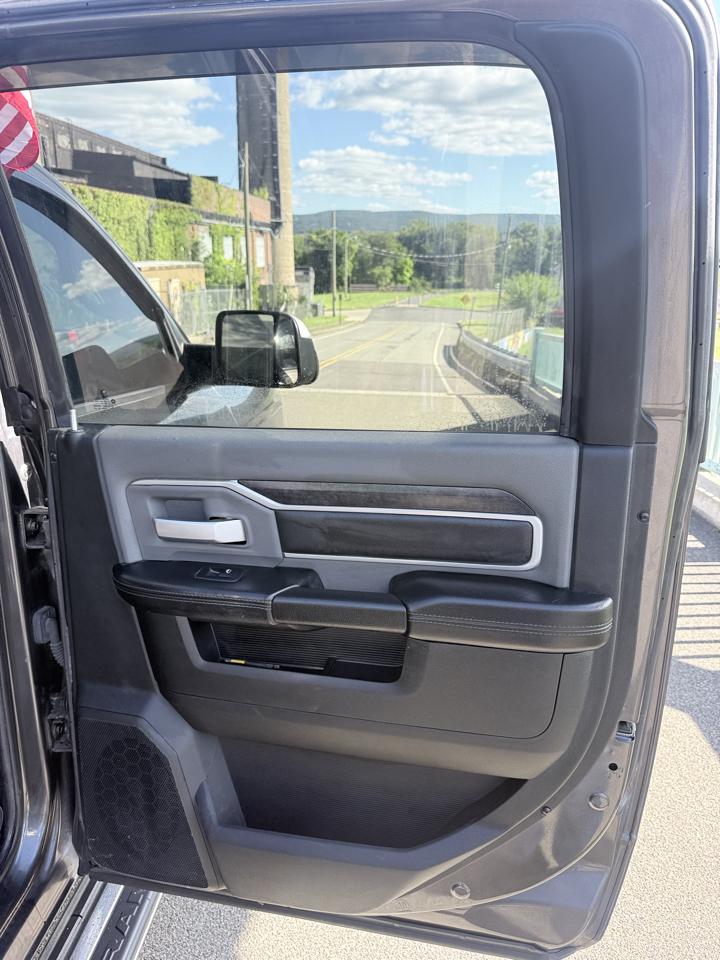 RAM 2500 Lone Star 4x4 Crew Cab 6'4" Box 2021