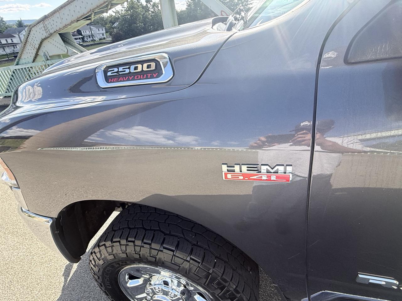 RAM 2500 Lone Star 4x4 Crew Cab 6'4" Box 2021
