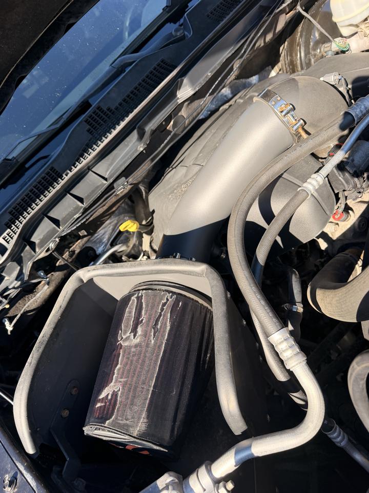 RAM 1500 4WD Crew Cab 140.5" Express *Ltd Avail* 2017