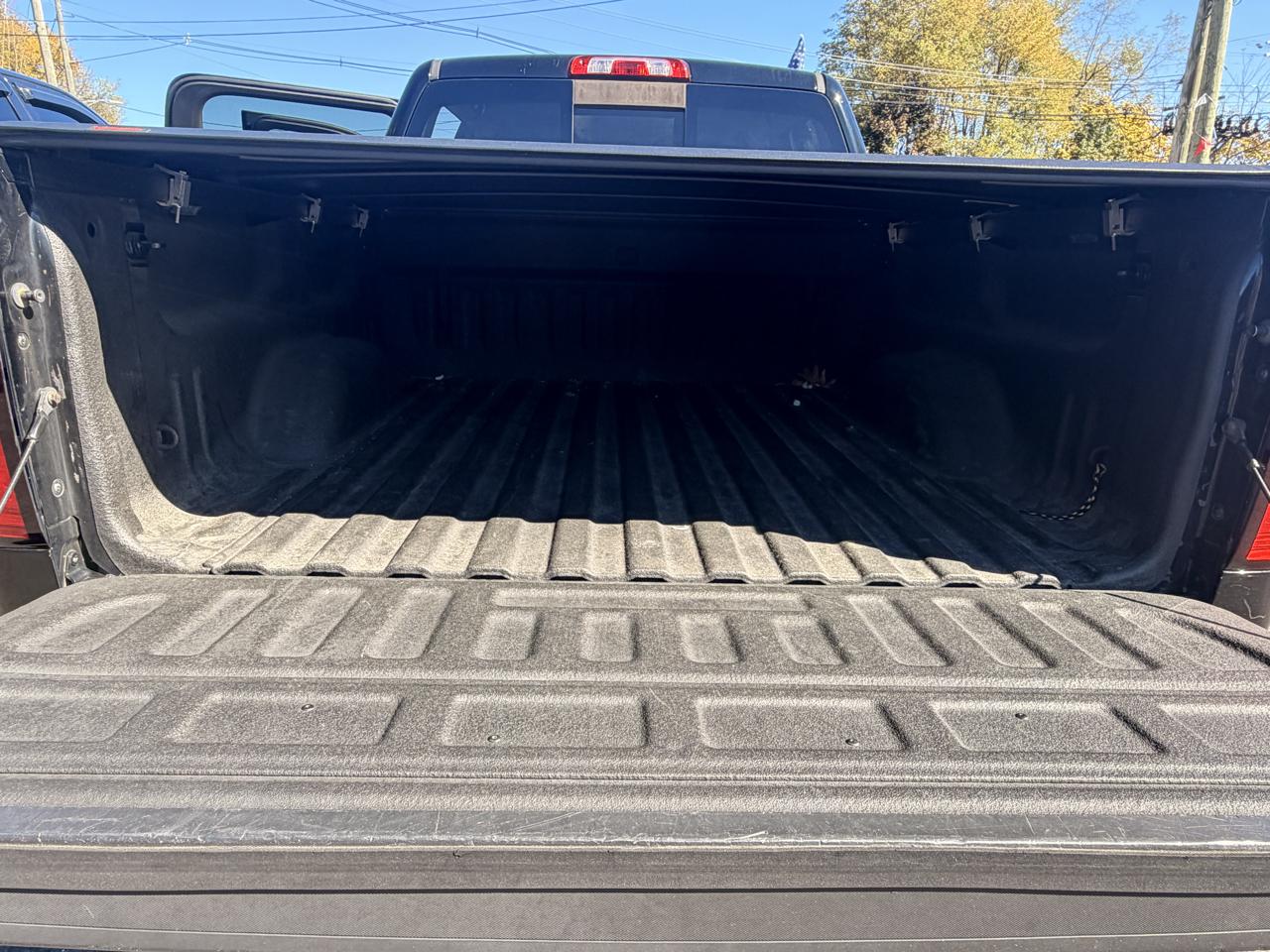 GMC Sierra 1500 4WD Crew Cab 143.5" SLE 2017