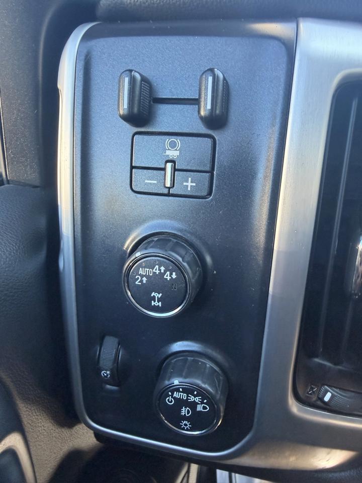GMC Sierra 1500 4WD Crew Cab 143.5" SLE 2017