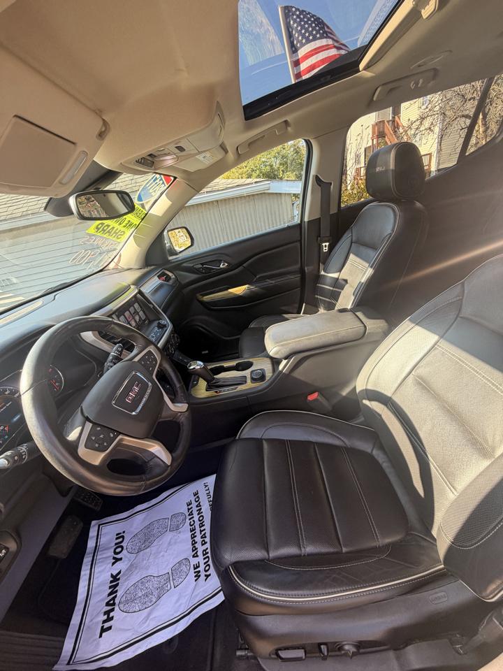 GMC Acadia AWD 4dr Denali 2017