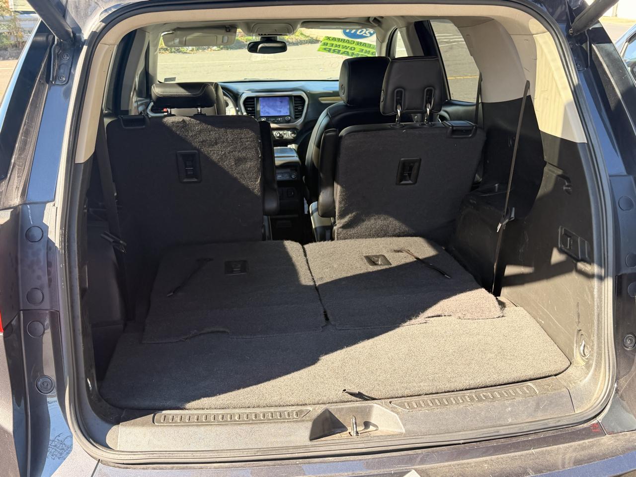 GMC Acadia AWD 4dr Denali 2017