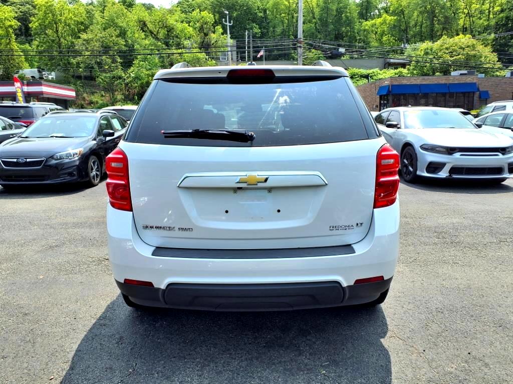 2017 Chevrolet Equinox LT photo 2
