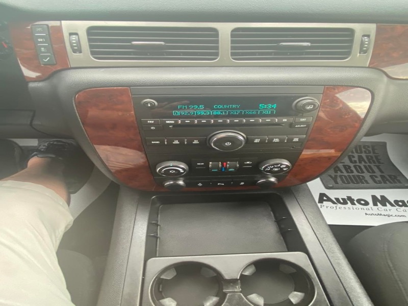 Used 2014 Chevrolet Tahoe LS 4WD for Sale in London KY 40741 Yadens