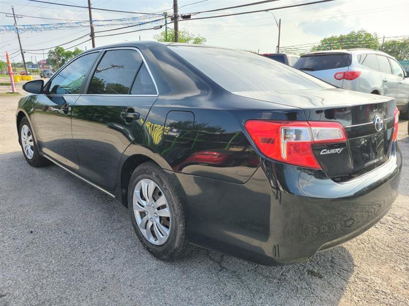 Toyota Camry  2012