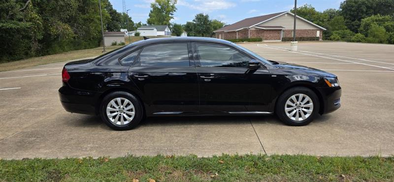 Volkswagen Passat 2.5L S 2014 Volkswagen Passat 2.5L S 2014