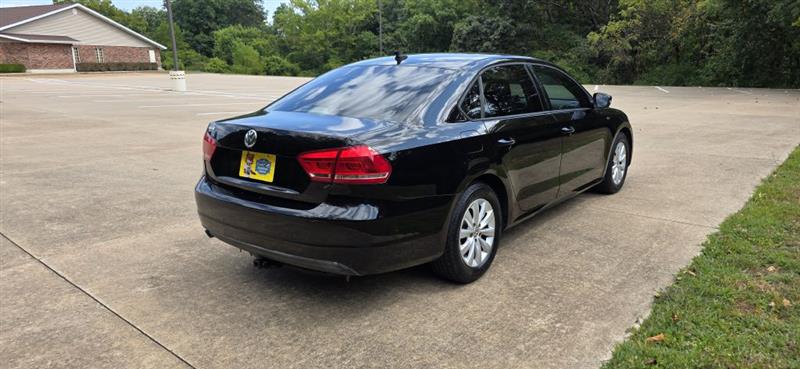 Volkswagen Passat 2.5L S 2014 Volkswagen Passat 2.5L S 2014