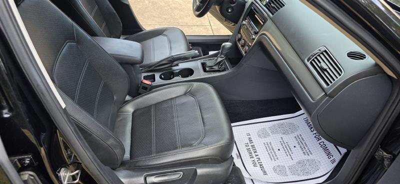 Volkswagen Passat 2.5L S 2014 Volkswagen Passat 2.5L S 2014