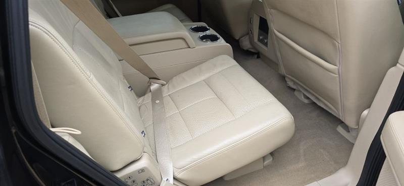 Lincoln Navigator 4WD 2010