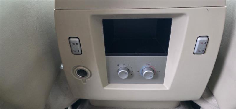 Lincoln Navigator 4WD 2010