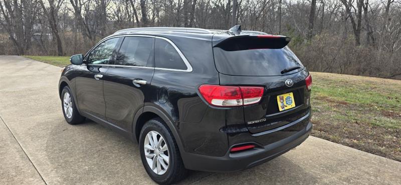 Kia Sorento LX 2WD 2017