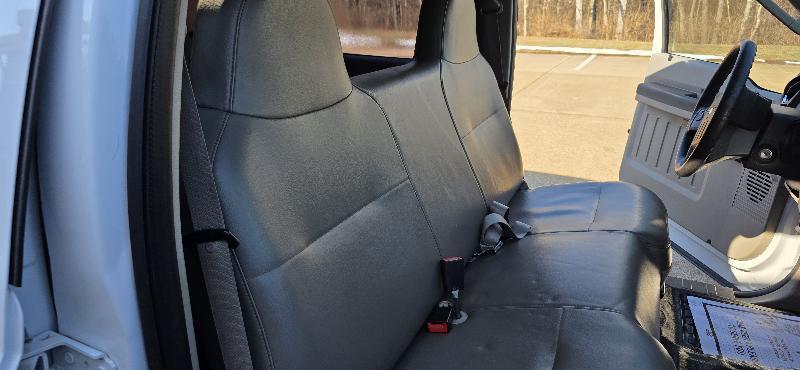 Ford F-350 SD XL Crew Cab 2WD 2008