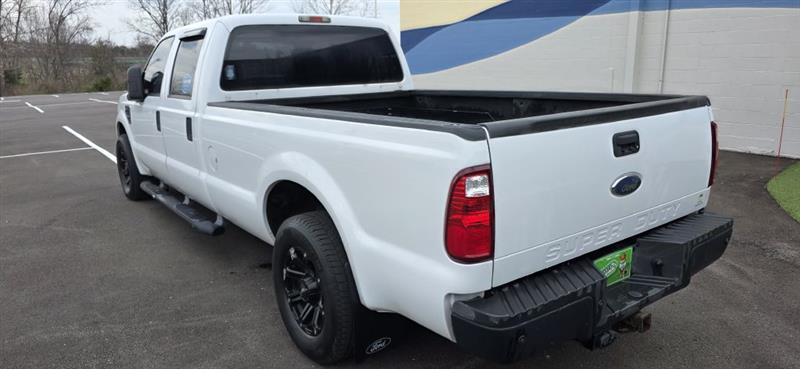 Ford F-350 SD XL Crew Cab 2WD 2008