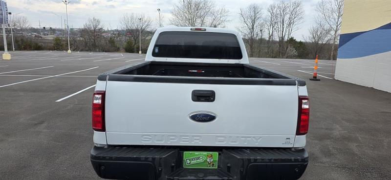 Ford F-350 SD XL Crew Cab 2WD 2008