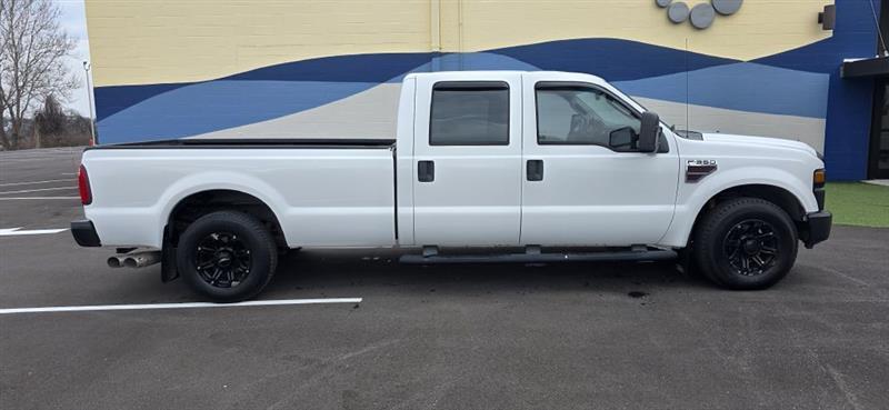 Ford F-350 SD XL Crew Cab 2WD 2008