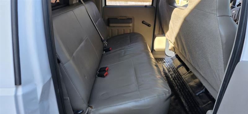 Ford F-350 SD XL Crew Cab 2WD 2008