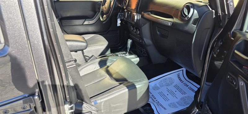 Jeep Wrangler Unlimited Sport 4WD 2015