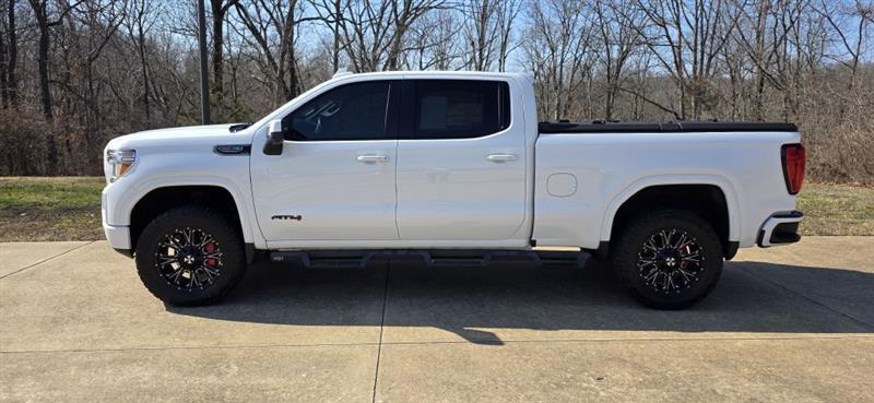 GMC Sierra 1500 AT4 Crew Cab 4WD SWB 2021