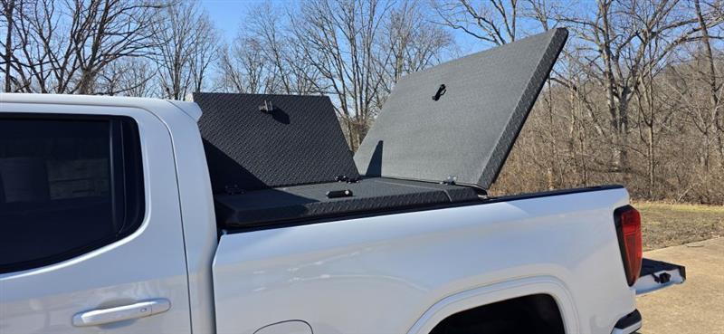 GMC Sierra 1500 AT4 Crew Cab 4WD SWB 2021