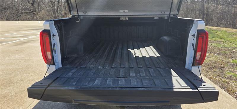 GMC Sierra 1500 AT4 Crew Cab 4WD SWB 2021