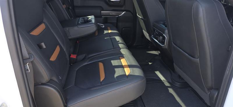 GMC Sierra 1500 AT4 Crew Cab 4WD SWB 2021