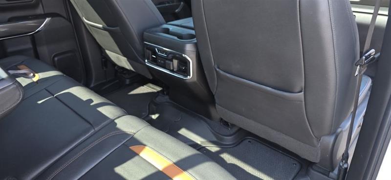 GMC Sierra 1500 AT4 Crew Cab 4WD SWB 2021