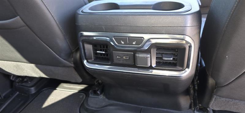 GMC Sierra 1500 AT4 Crew Cab 4WD SWB 2021