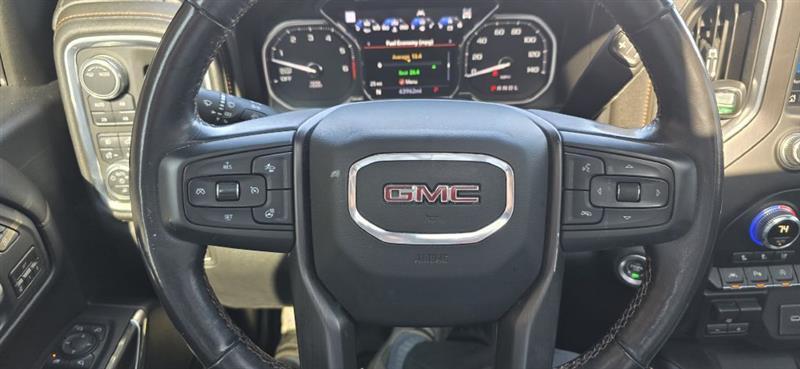 GMC Sierra 1500 AT4 Crew Cab 4WD SWB 2021