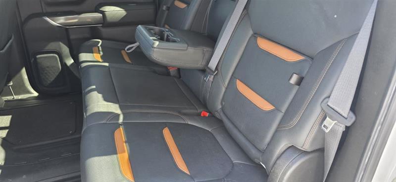 GMC Sierra 1500 AT4 Crew Cab 4WD SWB 2021