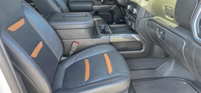 GMC Sierra 1500 AT4 Crew Cab 4WD SWB 2021