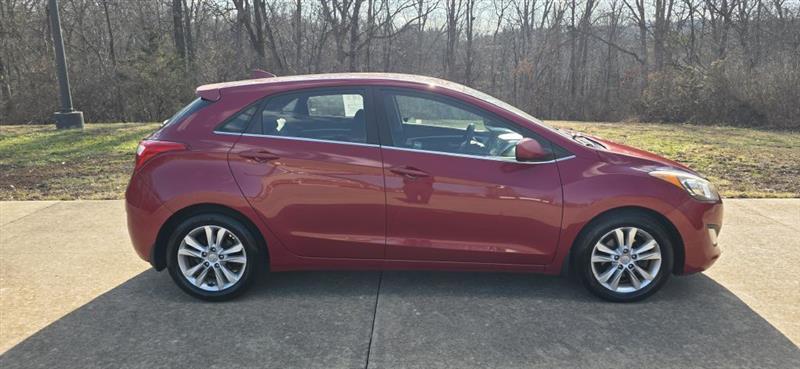 Hyundai Elantra GT A/T 2013