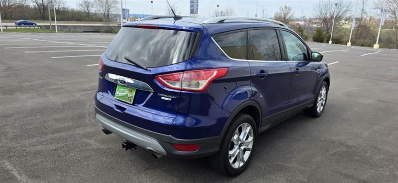 Ford Escape Titanium 4WD 2016