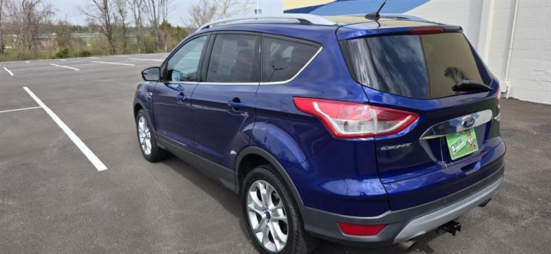 Ford Escape Titanium 4WD 2016