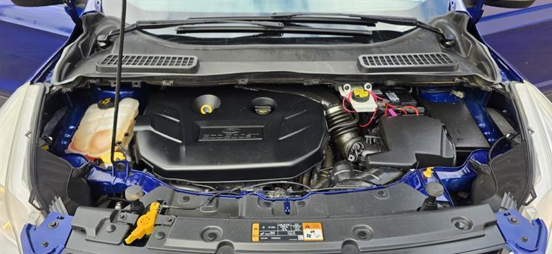 Ford Escape Titanium 4WD 2016