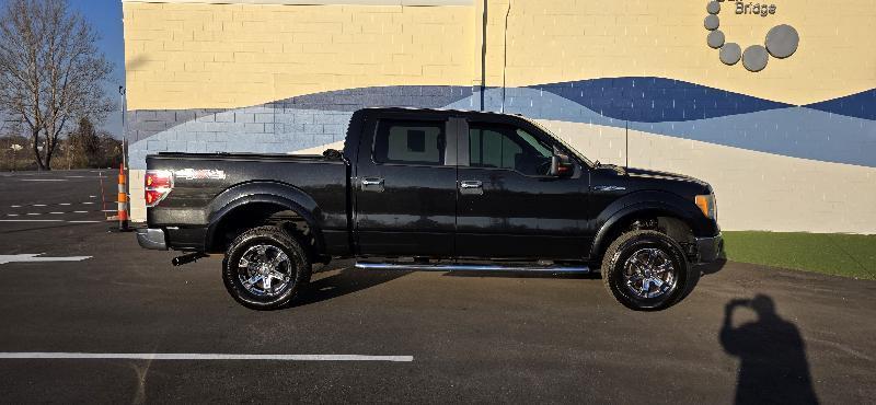 Ford F-150 XL SuperCrew 5.5-ft. Bed 4WD 2010