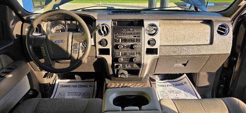 Ford F-150 XL SuperCrew 5.5-ft. Bed 4WD 2010