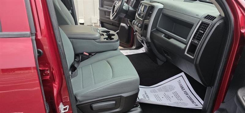 RAM 1500 Tradesman Quad Cab 2WD 2014