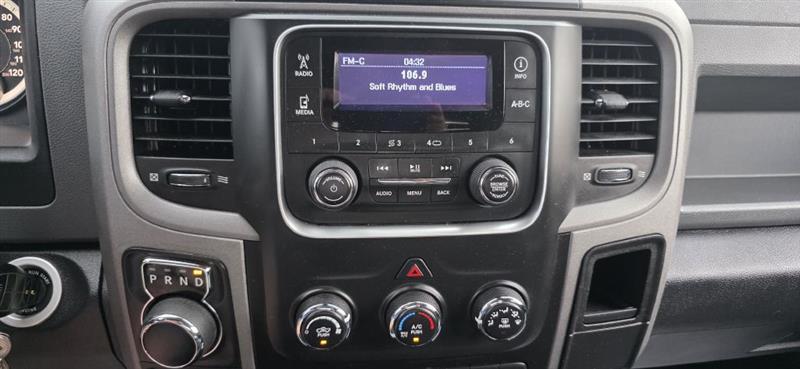 RAM 1500 Tradesman Quad Cab 2WD 2014