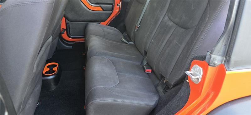 Jeep Wrangler Unlimited Sport 4WD 2015