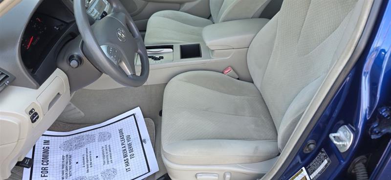 Toyota Camry LE 4D Sedan 2009