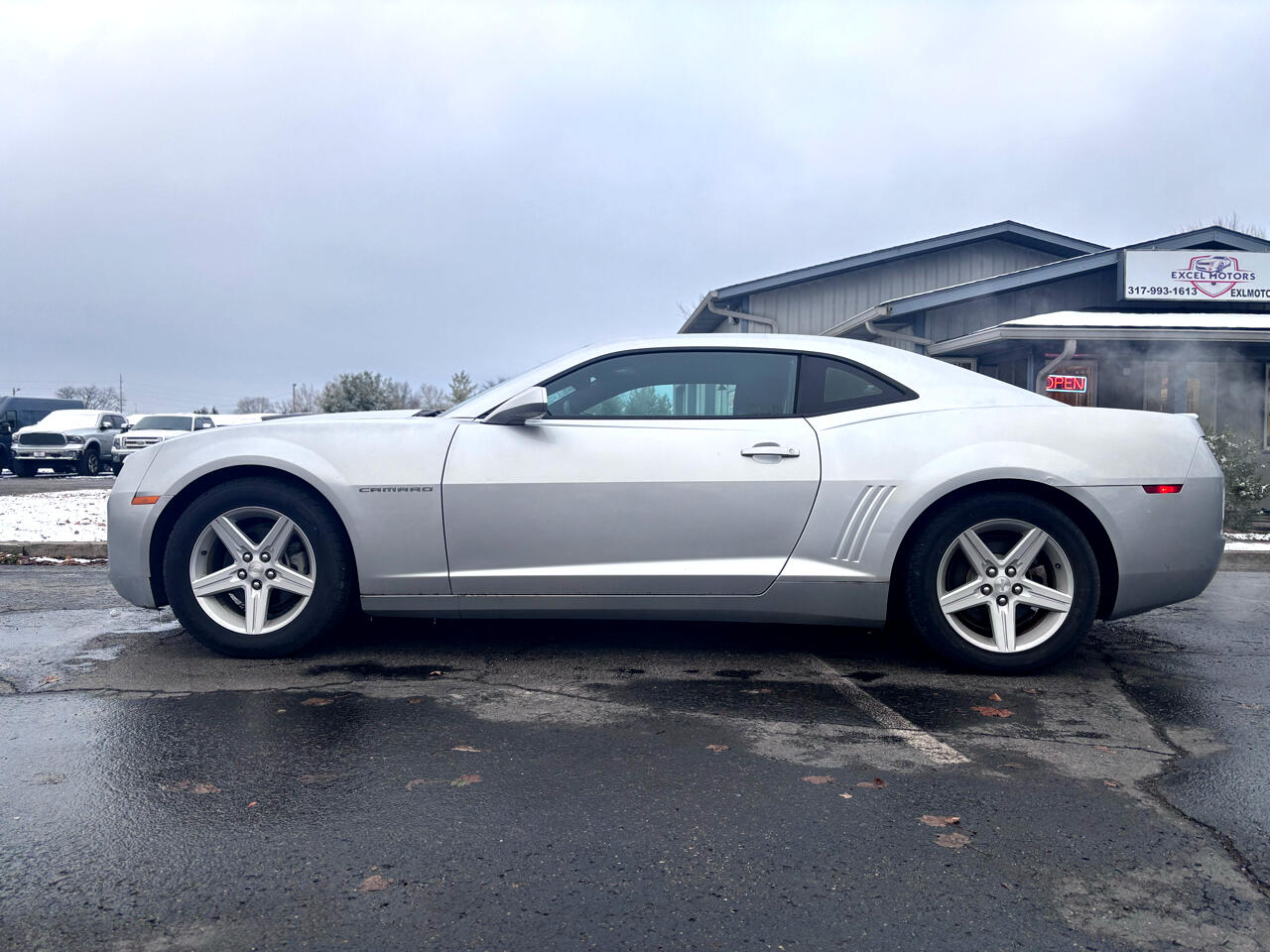 Chevrolet Camaro Coupe 1LT 2012